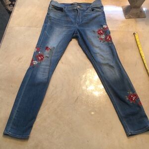 Express high rise red and white embroidered jeans. 10R